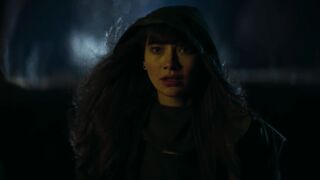 Elena Erbakova Nude Tits Sex Scenes "Zveroboy" S2Ep7 2025 / Елена Ербакова голые сиськи секс сцена "Зверобой" Сезон 2 Серия 4