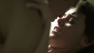 Joana Vilapuig Nude Tits Sex Scene "Innato" S1Ep6 2025 / Joana Vilapuig Desnuda Tetas Escenas de Sexo