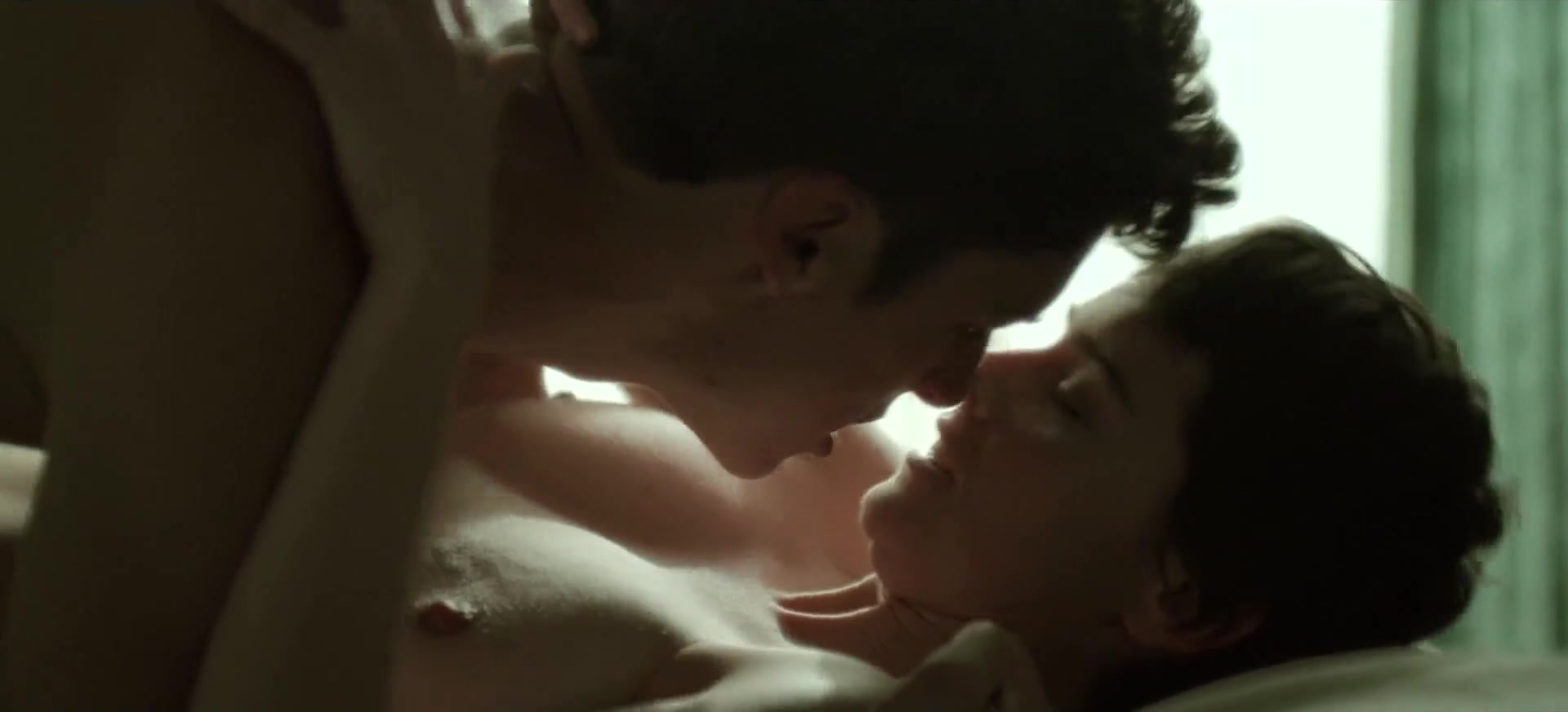 Joana Vilapuig Nude Tits Sex Scene "Innato" S1Ep6 2025 / Joana Vilapuig Desnuda Tetas Escenas de Sexo