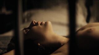 Fotinì Peluso Nude Tits Sex Scenes "The Great Chimera" S1Ep3 2026 / Fotinì Peluso Scene di sesso con tette nude