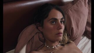 Vic Carmen Sonne, Elisabeth Tverrli Nude Tits Sex Scene "Explosions in My Heart" 2025 / Vic Carmen Sonne, Elisabeth Tverrli Nakenpupper Sexscene "Eksplosjoner i hjertet"