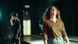 Maryne Cayon Nude Tits "Tant Que Je Marcherai" 2024 / Seins nus de Maryne Cayon