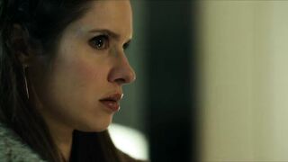 Daphné Patakia Nude Tits "Chien 51 2025 / Daphné Patakia Seins nus