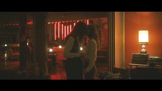 Ilaria Genatiempo, Ginevra Francesconi Nude Tits "Prima Di Noi" S1Ep1 2026 / Ilaria Genatiempo, Ginevra Francesconi Tette Nude