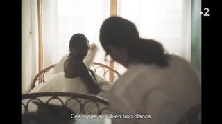 Emara Neymour Jackson Nude Tits "Bright Hours" 2023 / Emara Neymour Jackson seins nus