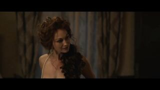 Ella Schrey Yeats, Hannah James,  Amethyst Davis Nude Tits Sex Scenes "The Gray House" S1 2026