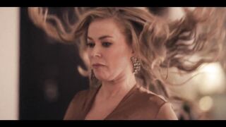 Carmen Electra Nude Tits Sex Scene "Dear Killer Nannies: Criado por sicarios" 2026 S1Ep6