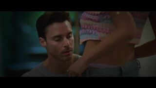 Laura Osma Nude Tits Sex Scene "Fake Profile" (Perfil falso) 2026