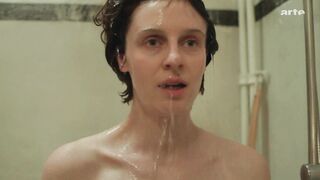 Julia Windischbauer Nude Tits "Etty" S1Ep1-2 2026
