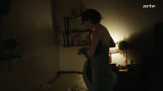 Julia Windischbauer Nude Tits "Etty" S1Ep3 2026
