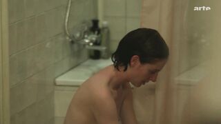 Julia Windischbauer Nude Tits "Etty" S1Ep3 2026