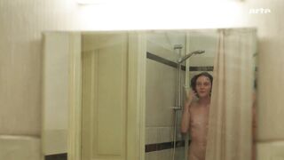 Julia Windischbauer Nude Tits "Etty" S1Ep3 2026