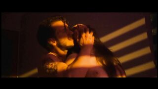 Kinga Kraus Nude Tits Sex Scenes "Algorytm życia" 2026