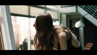 Sydney Sweeney, Anna Van Patten, Hunter Schafer, etc. Sexy "Euphoria" S3Ep8 2026