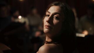 Marie Bloching Nude Tits "Schwesterherz" ("The Good Sister") 2025