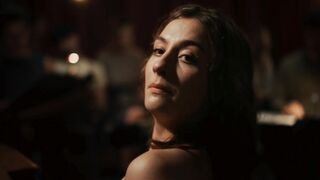 Marie Bloching Nude Tits "Schwesterherz" ("The Good Sister") 2025
