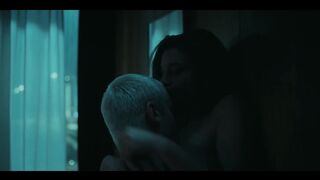 Maria Dębska Nude Tits Sex Scene "Pionek" S1Ep4 2026