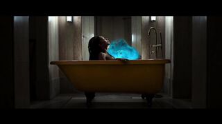 Thais Lago Nude Tits, Ass Sex Scenes "Love Kills"
